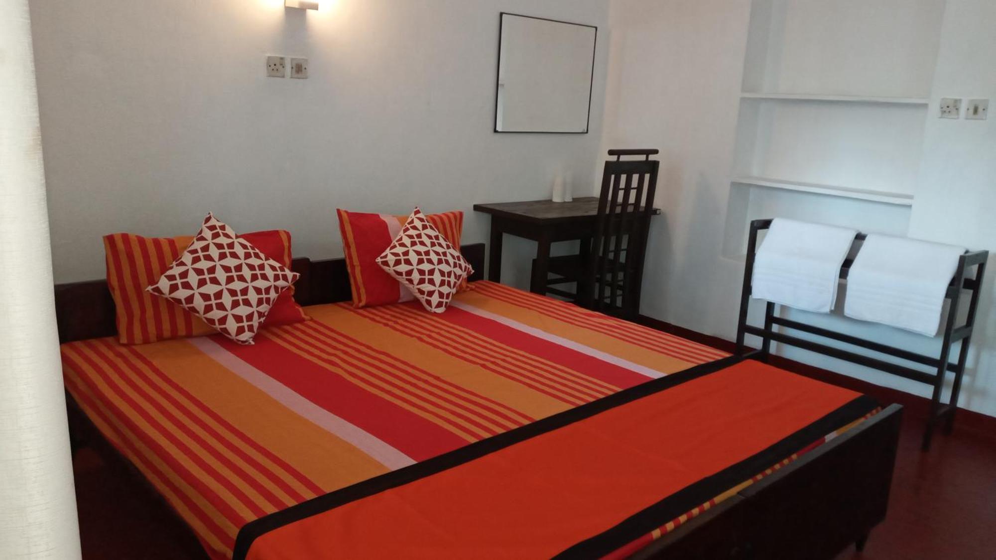 New SeaSide Inn Hikkaduwa Buitenkant foto