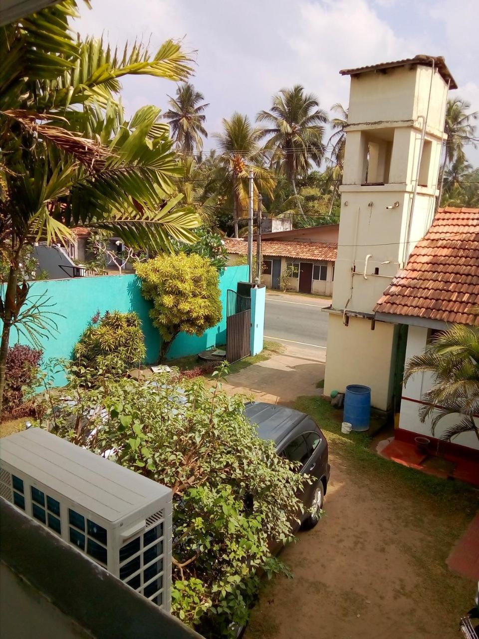 New SeaSide Inn Hikkaduwa Buitenkant foto