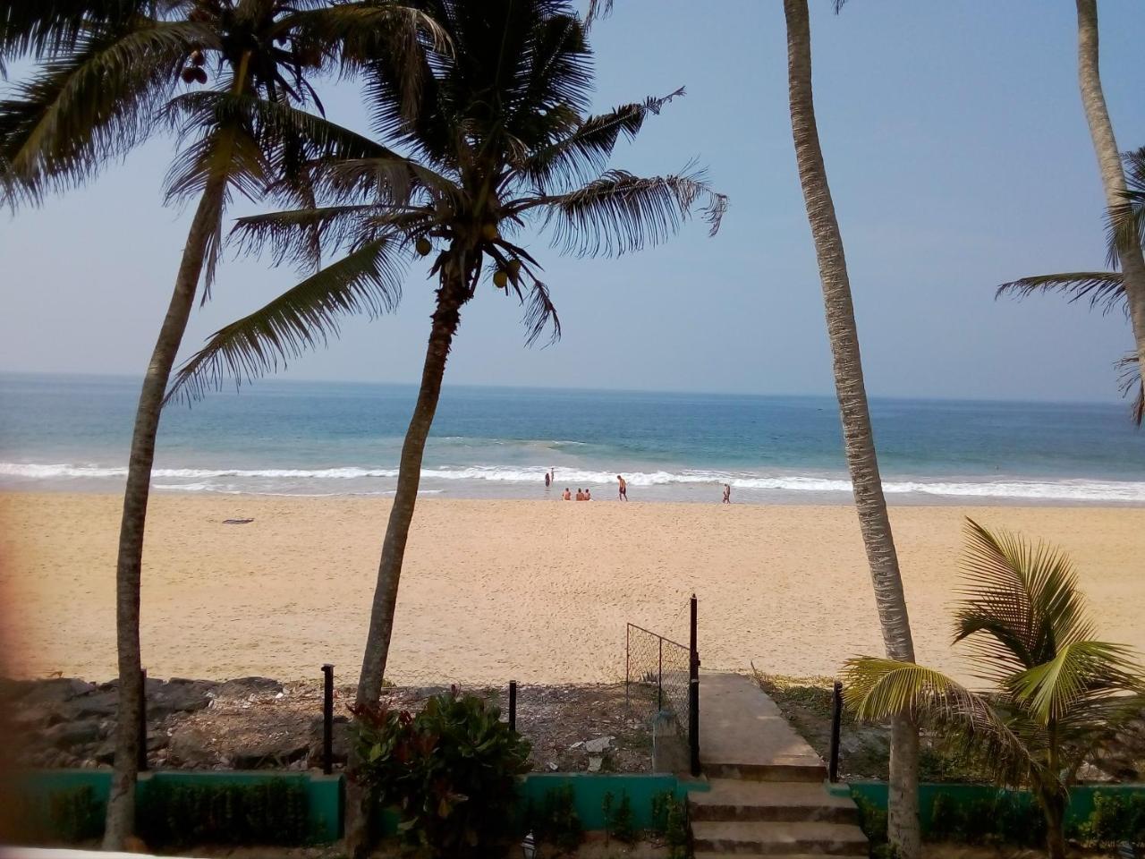 New SeaSide Inn Hikkaduwa Buitenkant foto