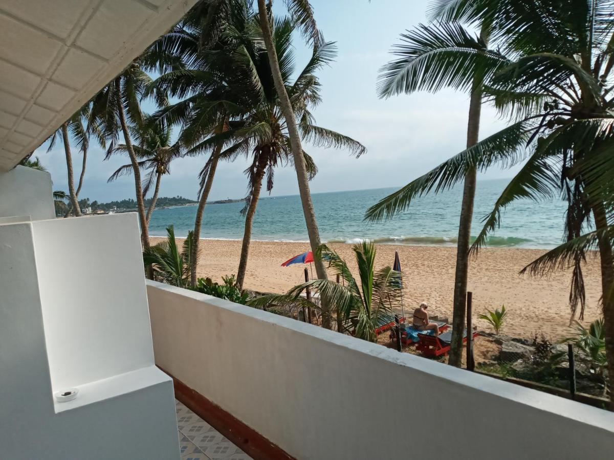New SeaSide Inn Hikkaduwa Buitenkant foto