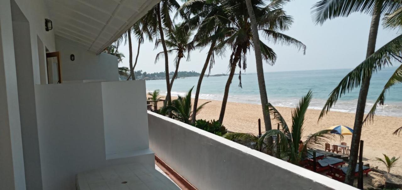 New SeaSide Inn Hikkaduwa Buitenkant foto